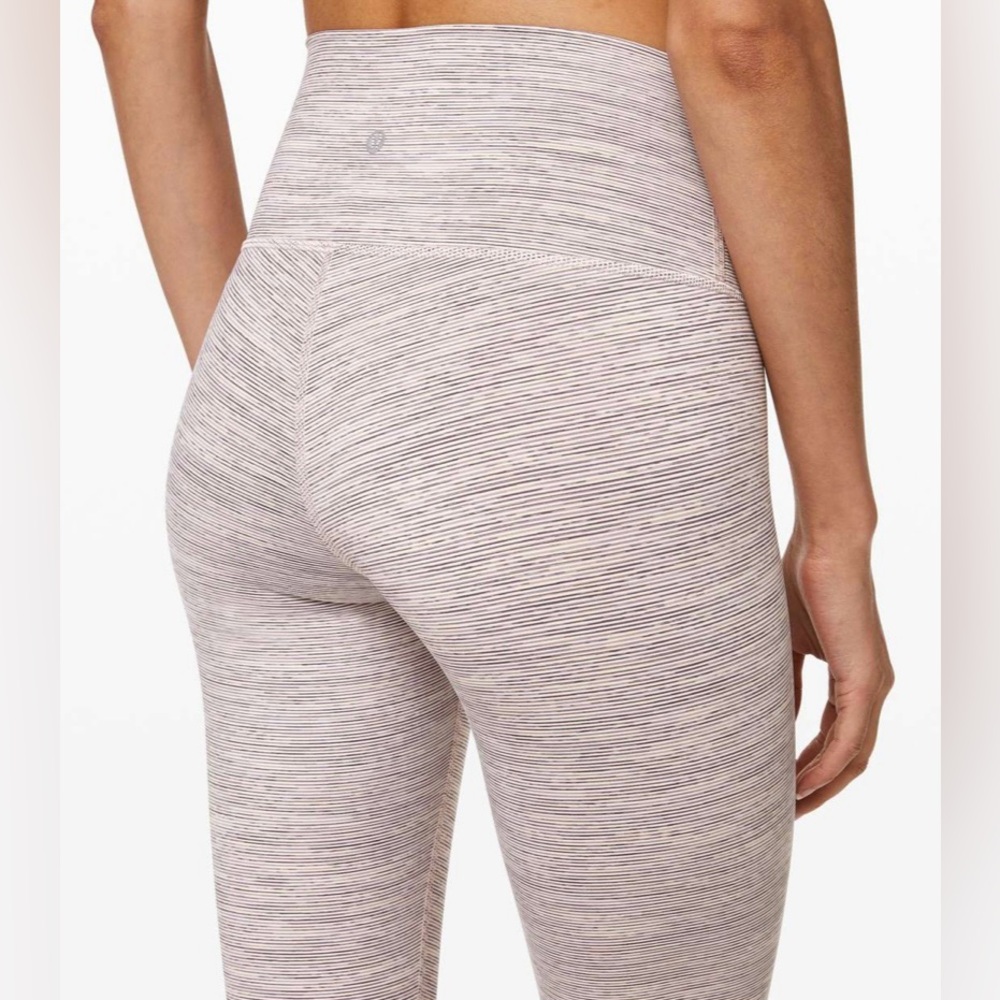 Lululemon Wunder Under High Rise Crop 21” - Picture 5 of 6